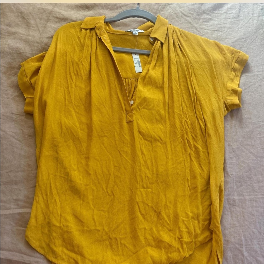 yellow poplin button up from madewell